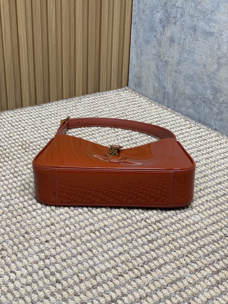Y51 hobo bags